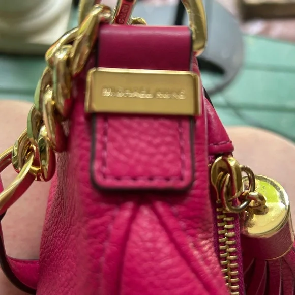 MICHAEL KORS BEDFORD TASSEL FUSCHIA PEBBLE LEATHER FLAP SHOULDER BAG CROSSBODY - Picture 14 of 16